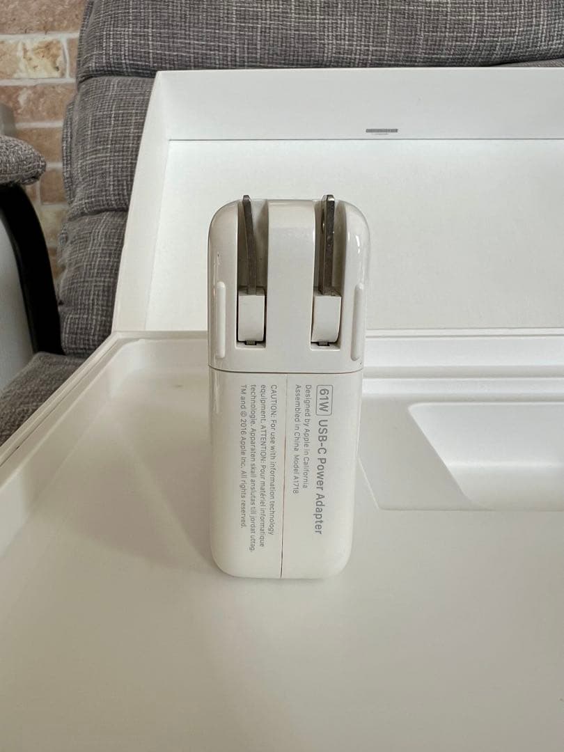 MacBook Pro 13インチ 2016年モデル／タッチバー付き【ジャンク】