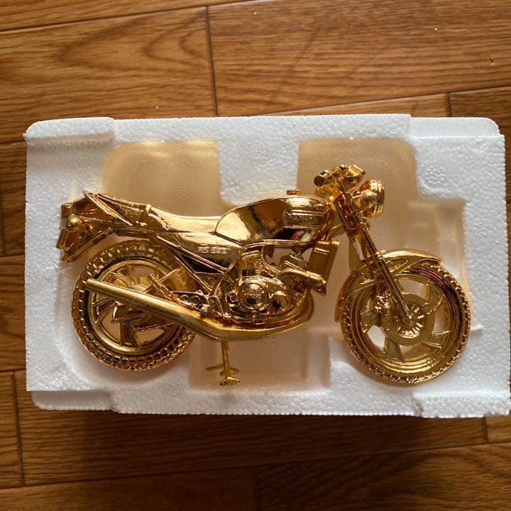 世界の名車シリーズ　レッドバロン