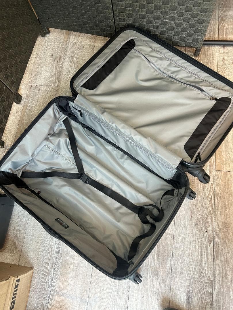TUMI トゥミ スーツケース キャリーケース 中古品 訳アリ品