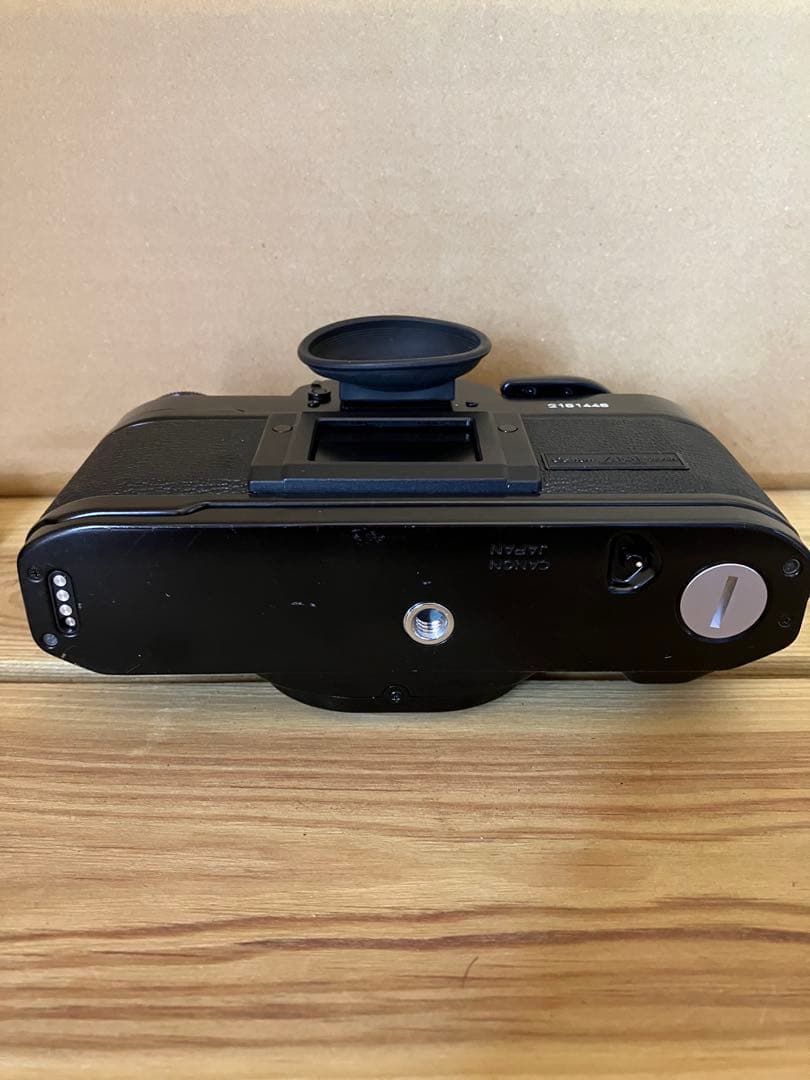 R*e様 Canon A-1 フィルム一眼レフカメラ 説明書、ストラップ付 極上