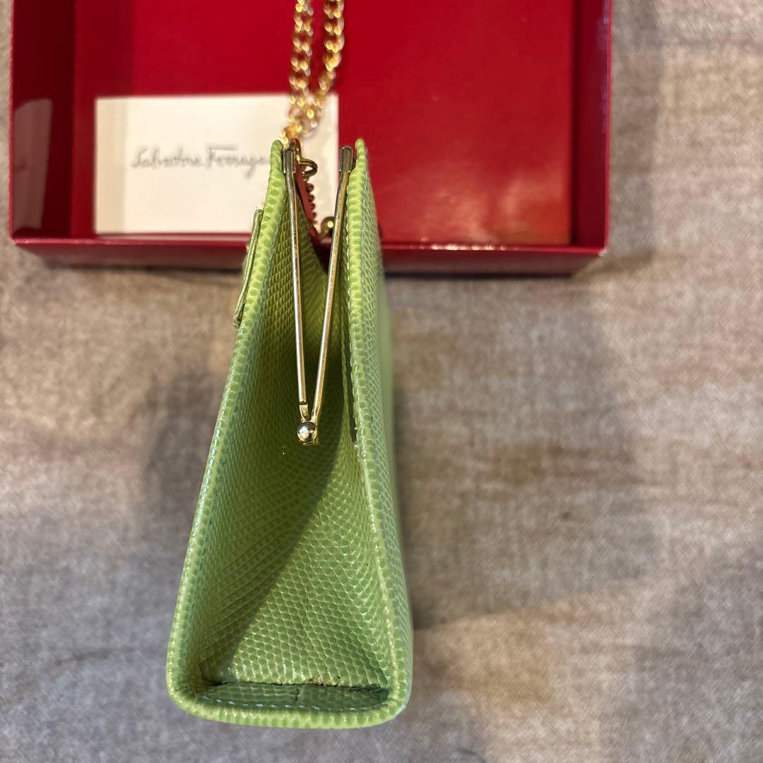フェラガモ Ferragamo ショルダーバック グリーン ゴールドチ