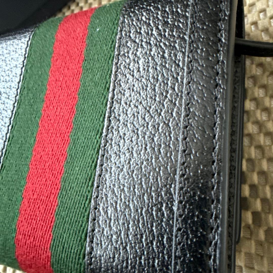GUCCI GGロゴ 二つ折り財布 ブラック