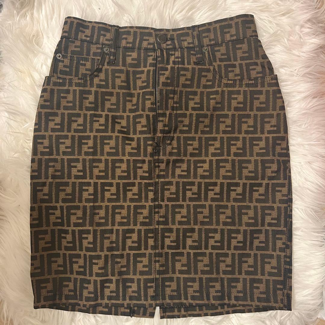 【美品】フェンディ タイトスカート ズッカ柄 30インチ FENDI