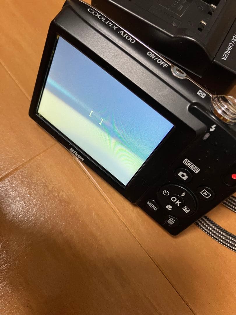 Nikon COOLPIX A100レッド バッテリーチャージャー付き