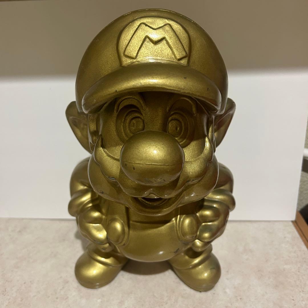 激レア　ゴールド マリオ フィギュア