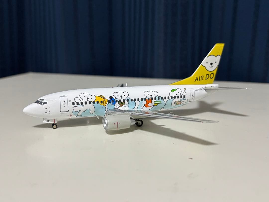 JC Wings 1/200 AIR DO B737 ベア・ドゥ ドリーム号