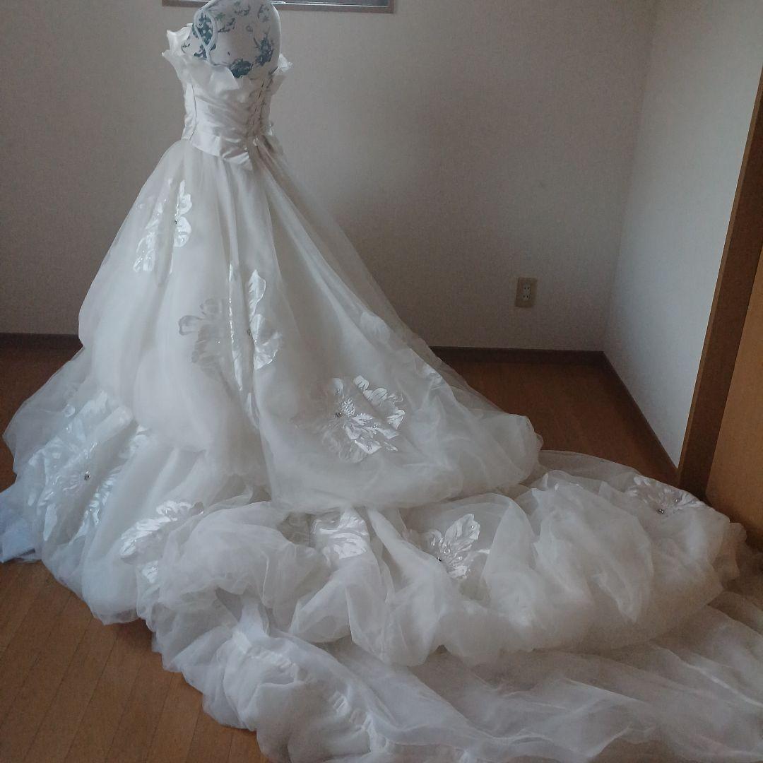ホワイトウェディングドレス