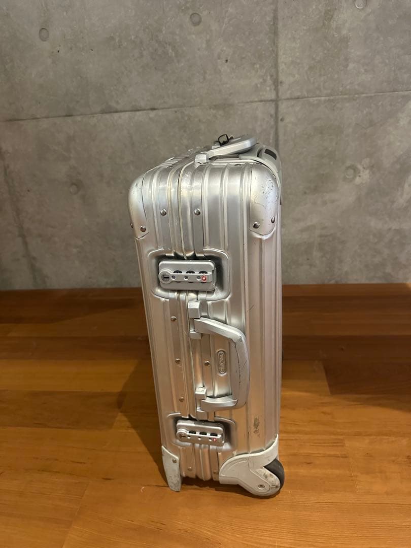 リモワ　トパーズ　32リットル　2輪