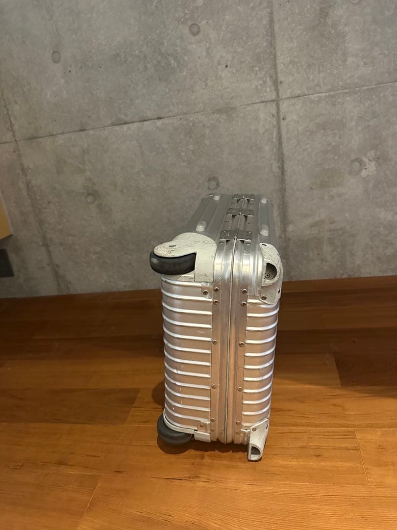 リモワ　トパーズ　32リットル　2輪