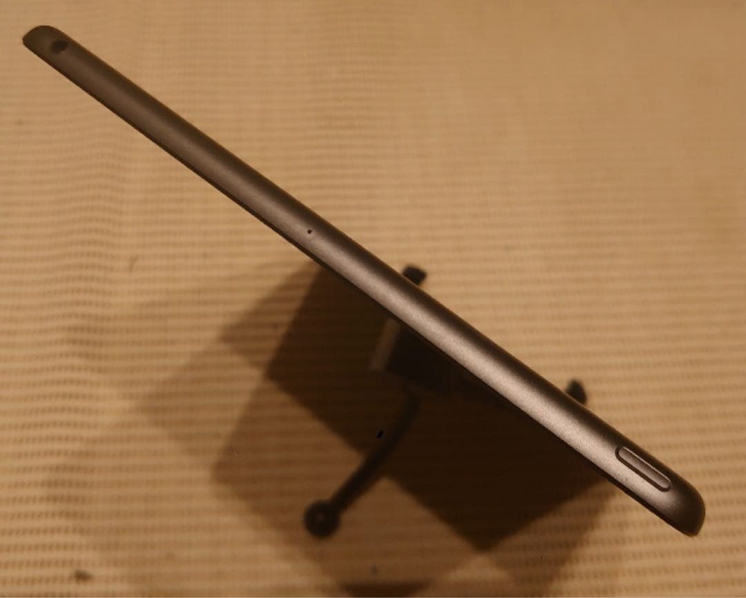 完動品iPad第8世代(A2270)本体32GBグレイ送料込2Q1GC