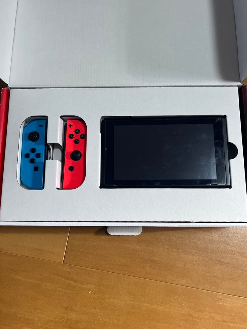 Nintendo Switch 本体 青/赤 Joy-Con付き　ジャンク品