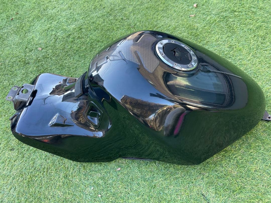 【純正品】zzr1100 D型　ガソリンタンク フューエルタンク カワサキ