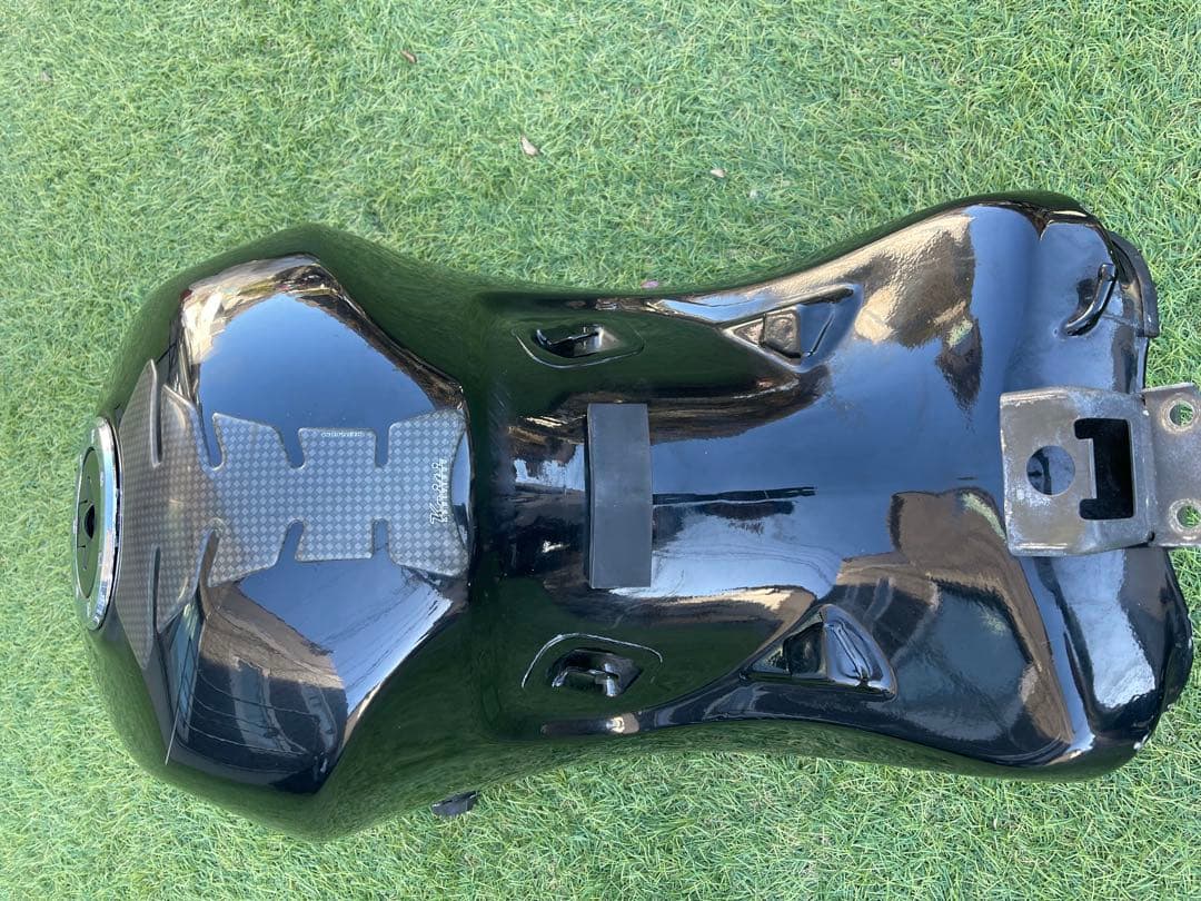 【純正品】zzr1100 D型　ガソリンタンク フューエルタンク カワサキ