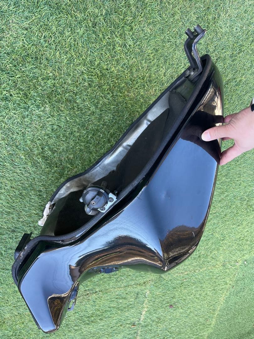 【純正品】zzr1100 D型　ガソリンタンク フューエルタンク カワサキ