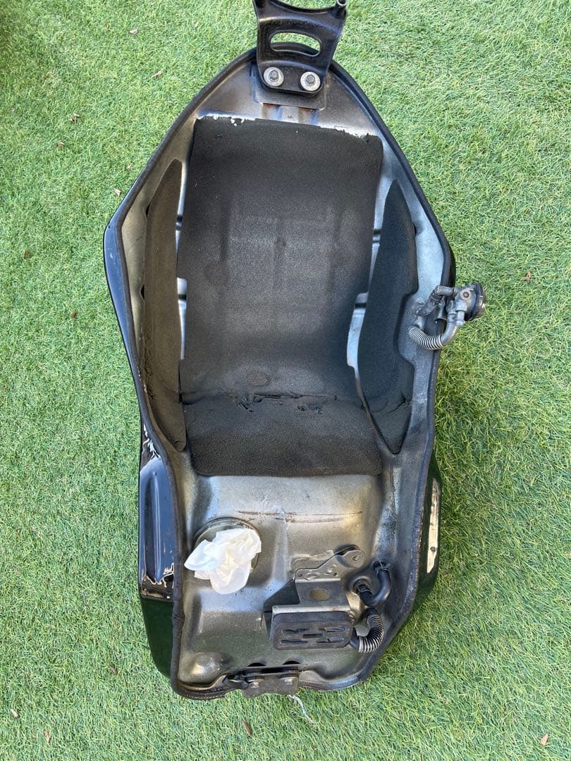 【純正品】zzr1100 D型　ガソリンタンク フューエルタンク カワサキ