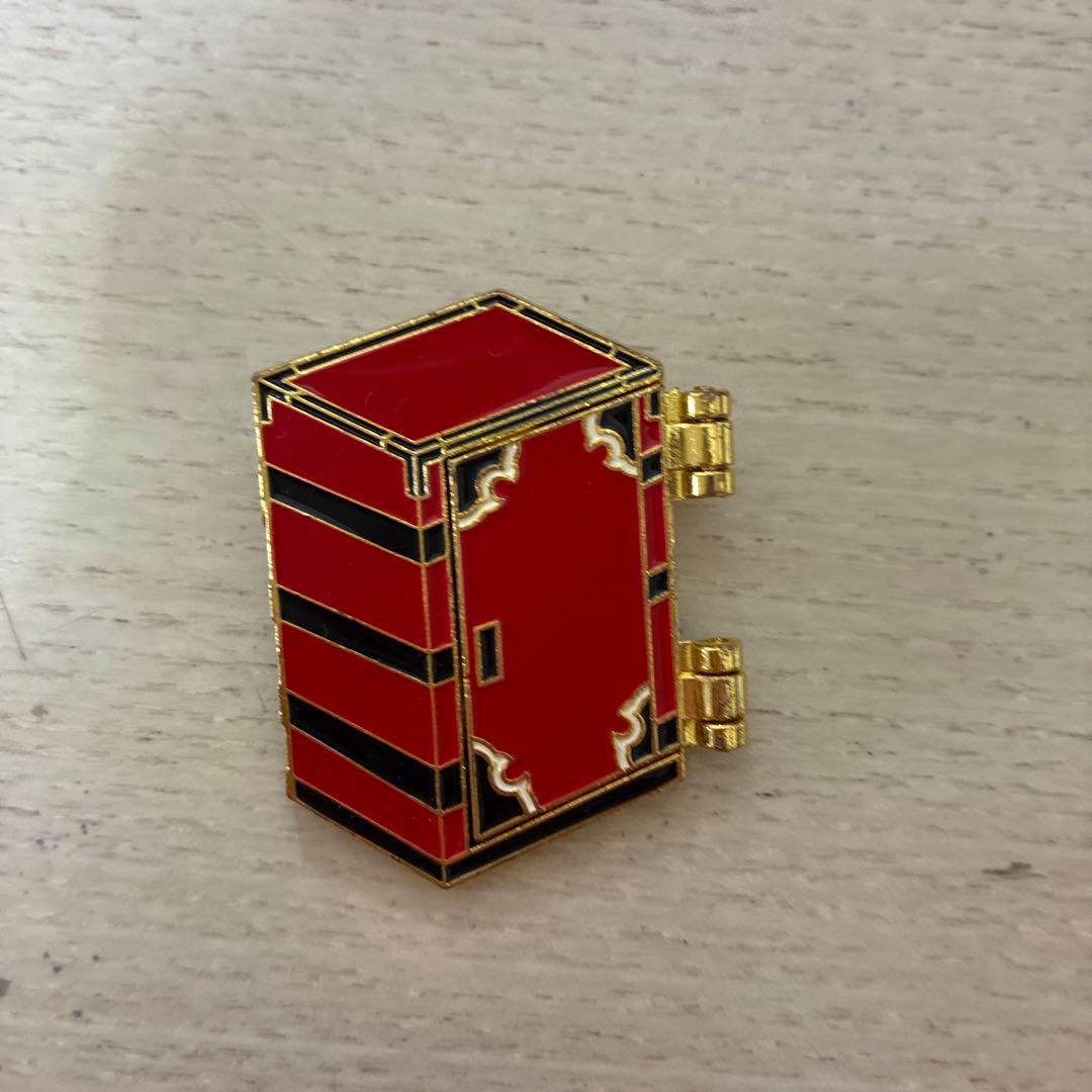 かまどねずこ　ピンバッジ　アメリカ輸入