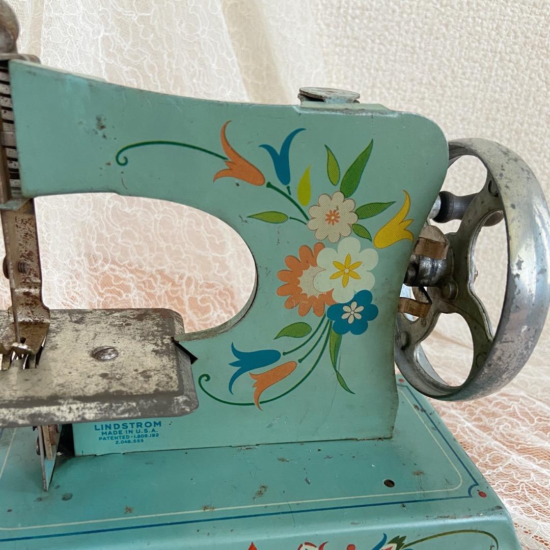 アンティーク トイミシン　水色　リンドストローム ビンテージ