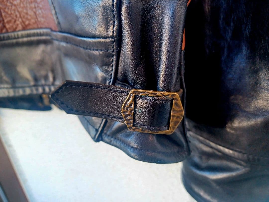 1/17(土)迄の特価！雰囲気抜群『CIDU LEATHERS』水牛革馬革コンビ