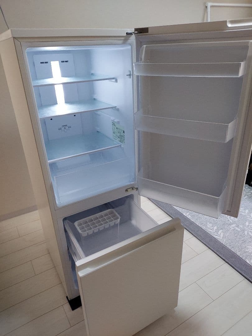 Panasonic冷蔵庫 NR-B18C1-W　2024年製180L