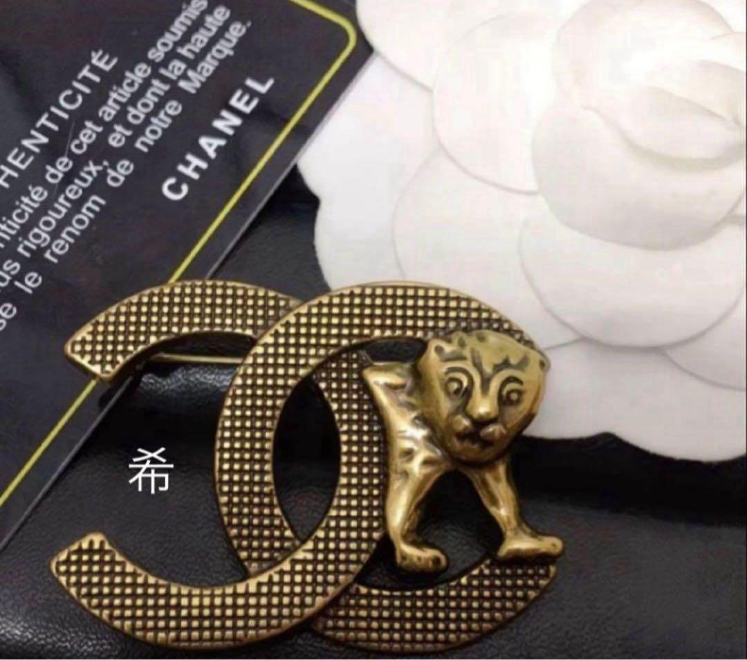 海外で買い集めたブローチ CCロゴゴールド ブローチ 新品未使用6点セット