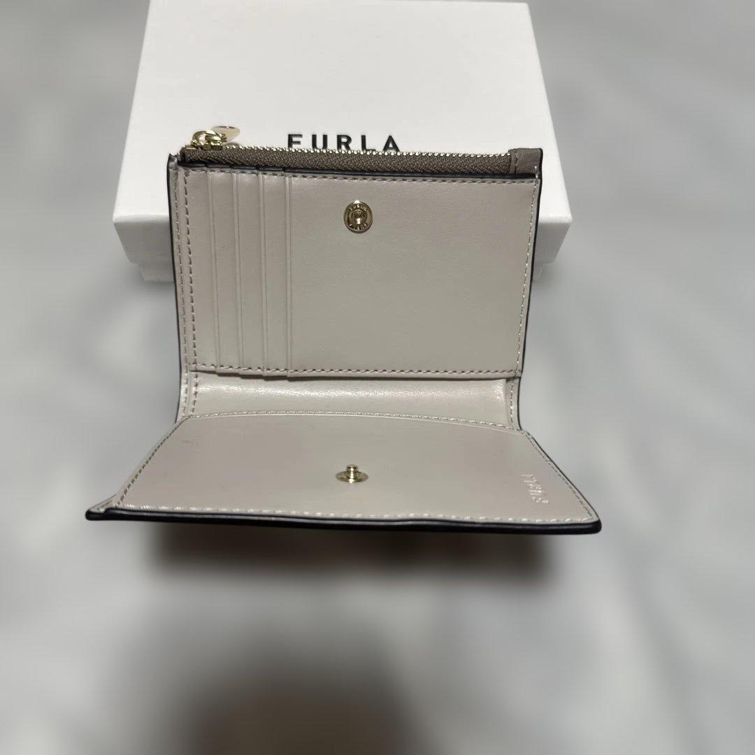 FURLA グレー 二つ折り財布
