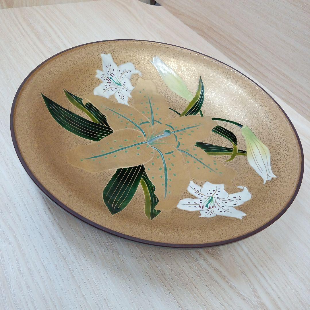 昭和天皇 御生誕百年記念 九谷焼 金襴手山百合の図飾皿