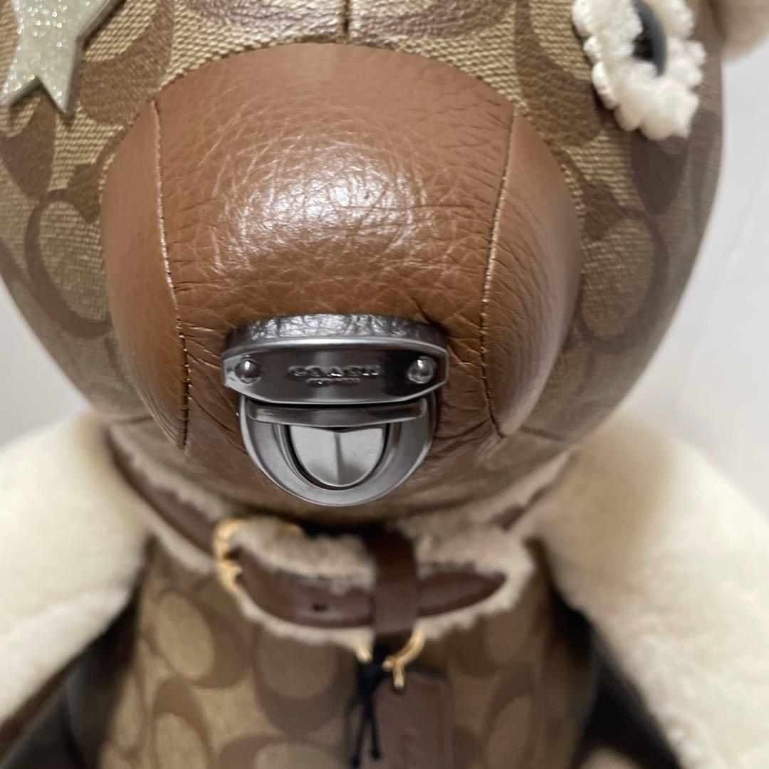 コーチクマのぬいぐるみ