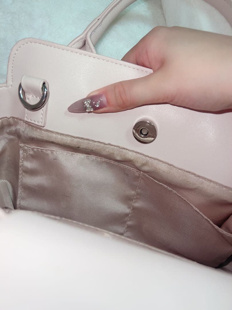 。Eternity love mellfy bag