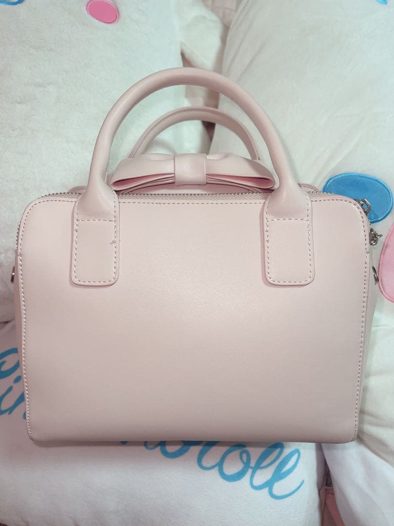 。Eternity love mellfy bag