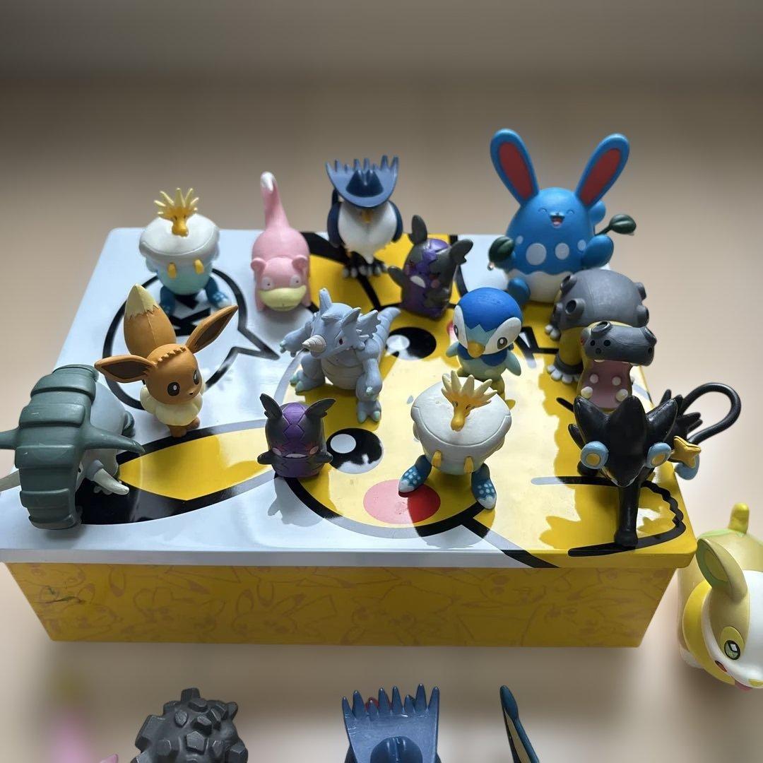 ポケモン好き必見！ 非売品ポケモンセンターボックス &フィギュア多数&図鑑セット