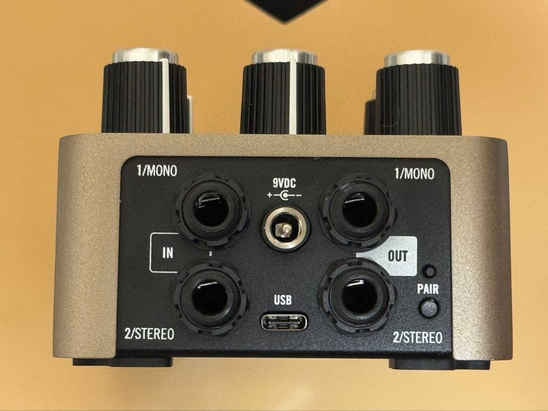 UAFX Golden Reverberator です。