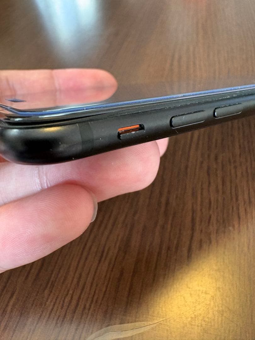 iPhone SE 2 black 画面ひび割れあり 128GB