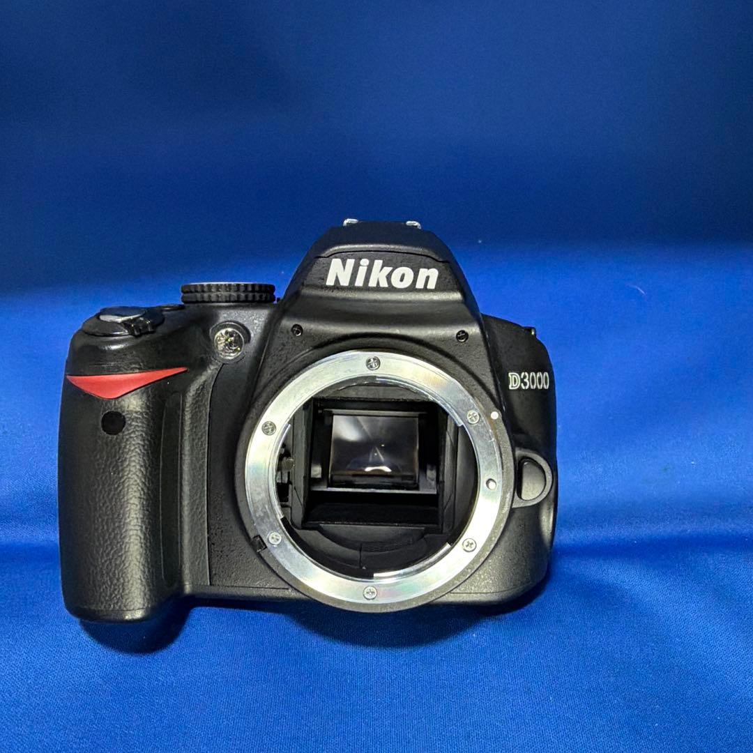 Nikon D3000 デジタル一眼レフカメラ+18-55ｍｍレンズ