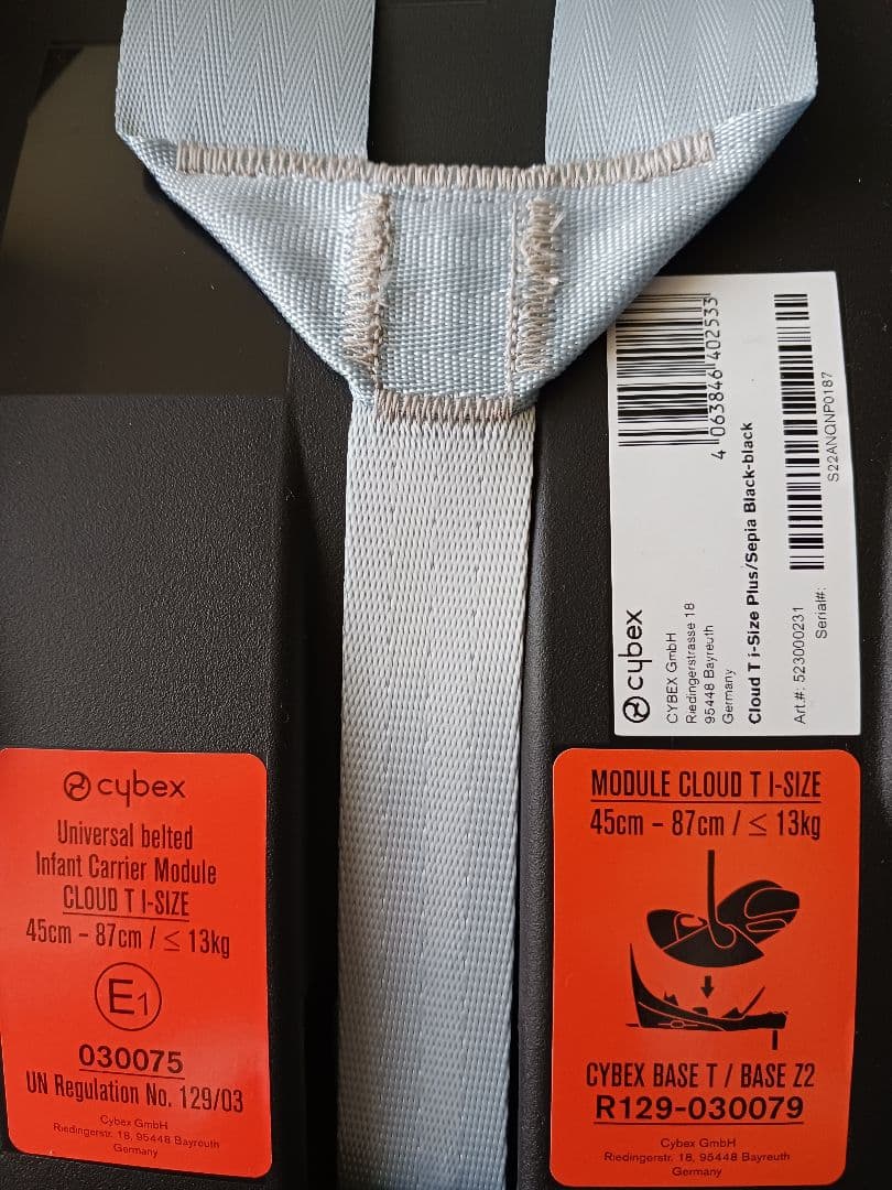 CYBEX cloud Ti-sizeチャイルドシート