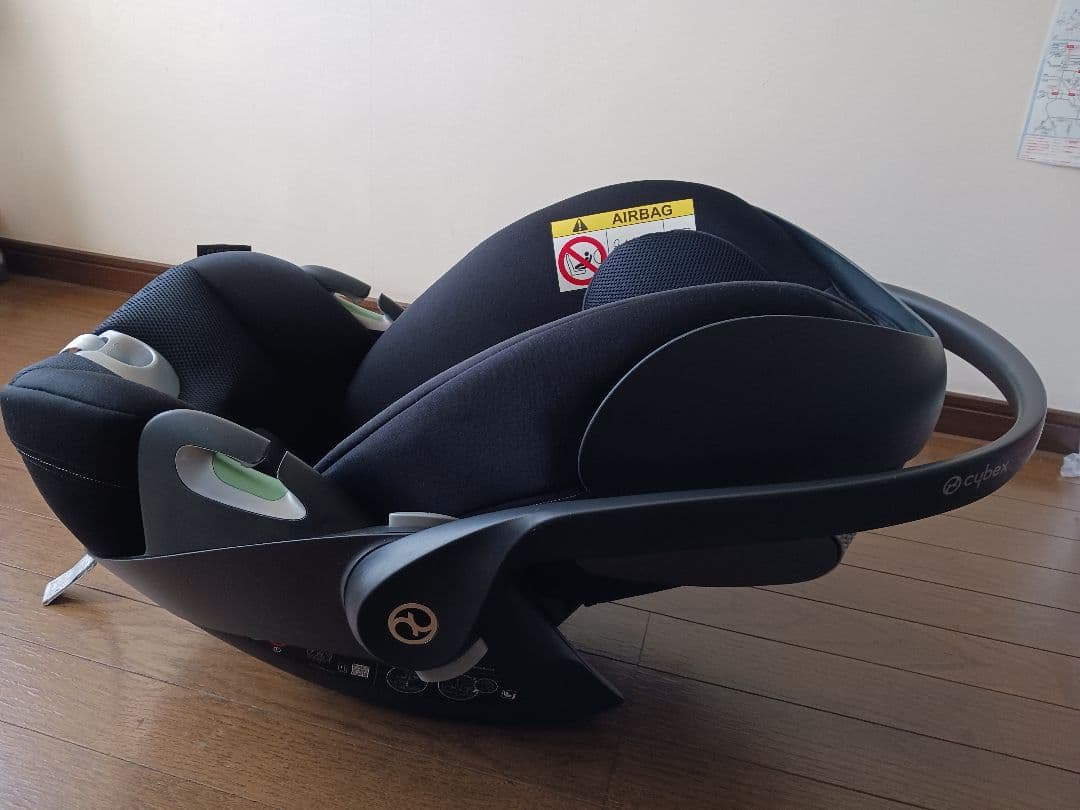 CYBEX cloud Ti-sizeチャイルドシート