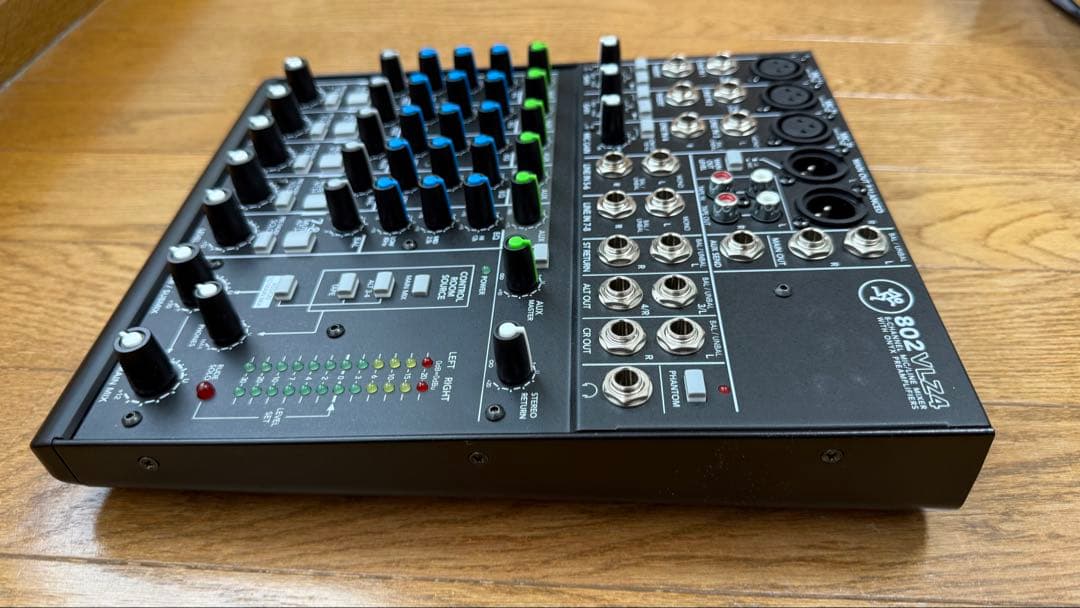美品☆MACKIE コンパクトアナログミキサー 802VLZ4
