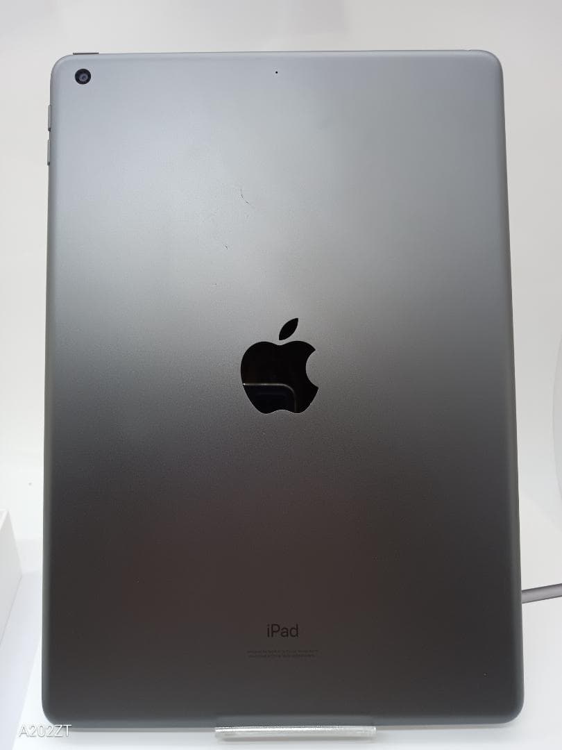 未使用 iPad 第8世代 Wi-Fiモデル 32GB シルバー タブレット