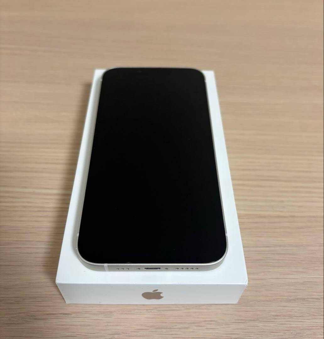 Apple iPhone13 ホワイト 本体