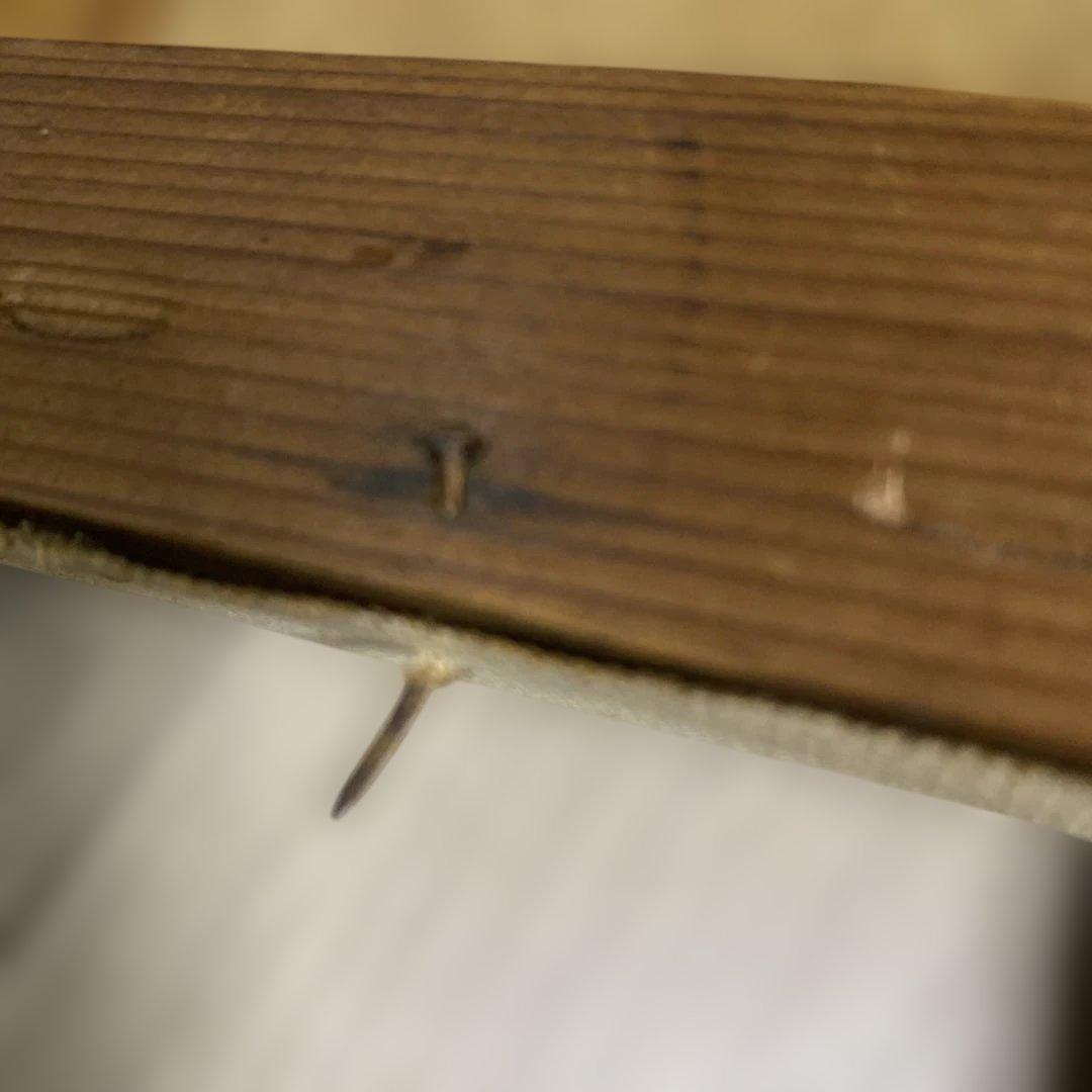 海辺の少女の油彩画