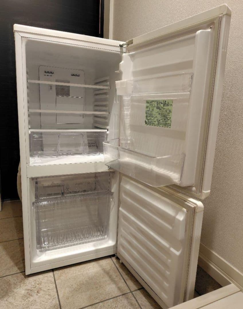 【送料込】ユーイング冷凍冷蔵庫 110L UR-F110H