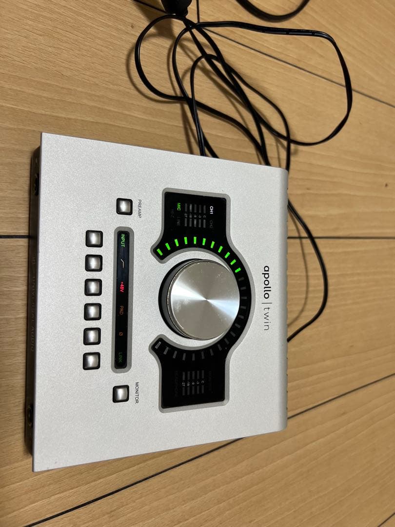 Apollo Twin solo オーディオインターフェイス