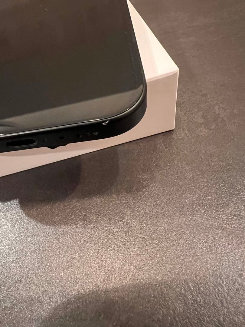 iPhone15 128GB ブラック　本体　SIMフリー