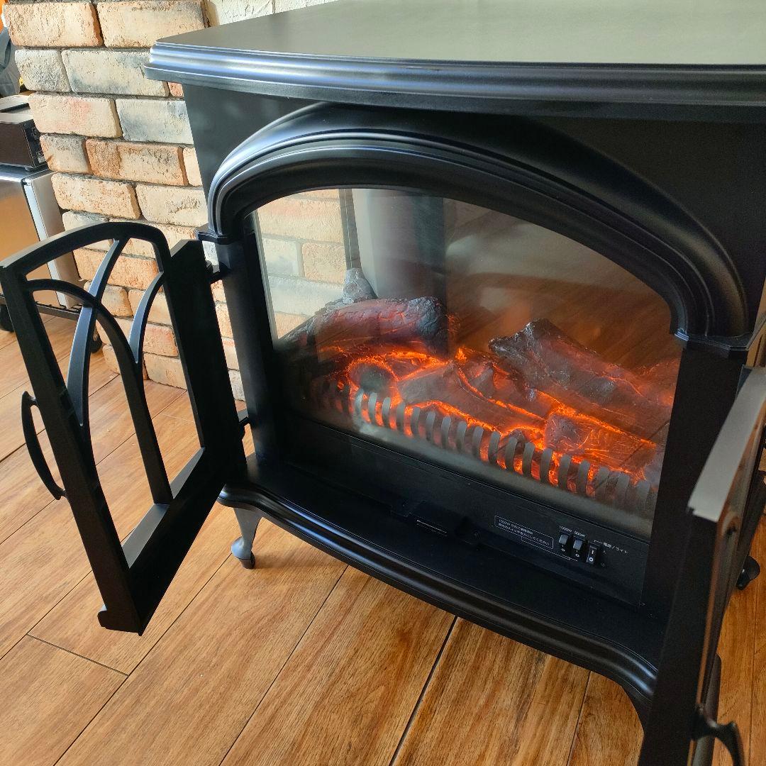 ニトリ ワイド暖炉型ファンヒーター BLT-999B-3-BK 2023年製