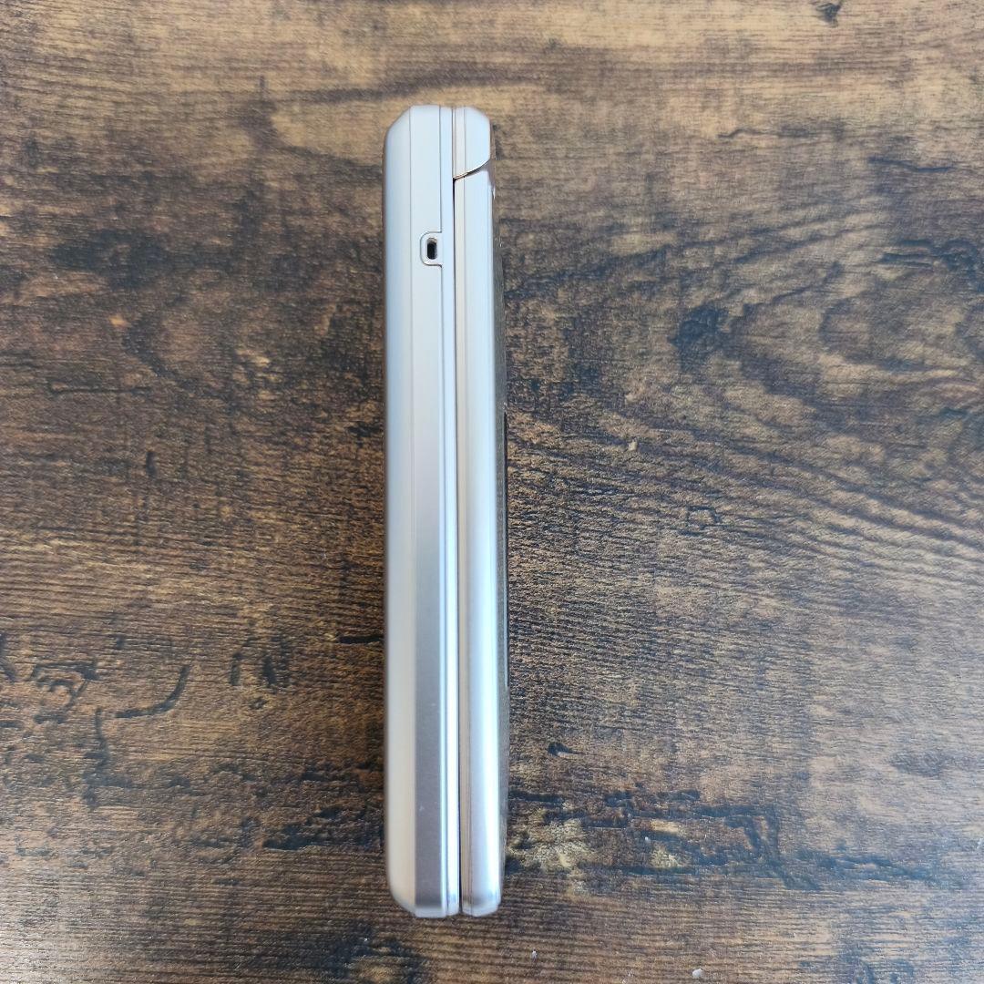 【美品】かんたん携帯11 A207SH ゴールド SoftBank 判定○