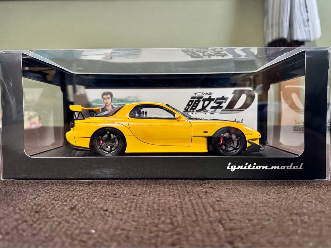 ミニカー ignition.model 1/18 RX-7 with LED light