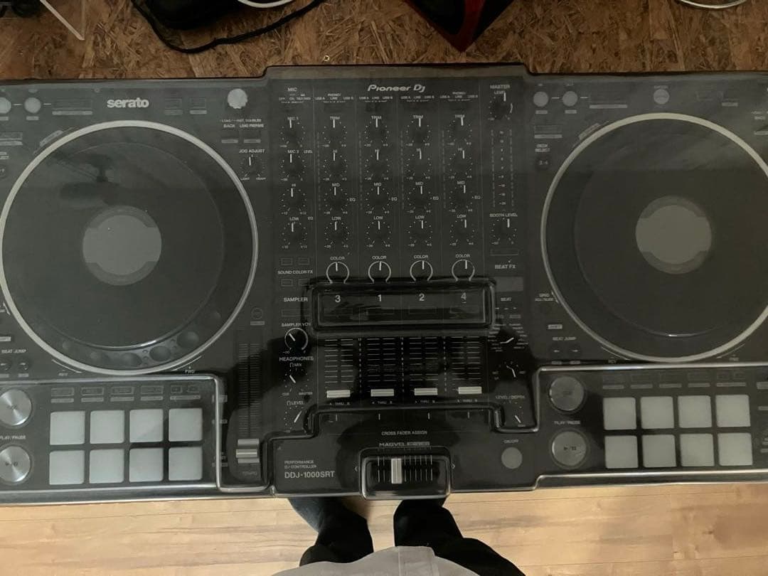 PioneerDDJ-1000SRT DJコントローラーバック　デッキセーバー付