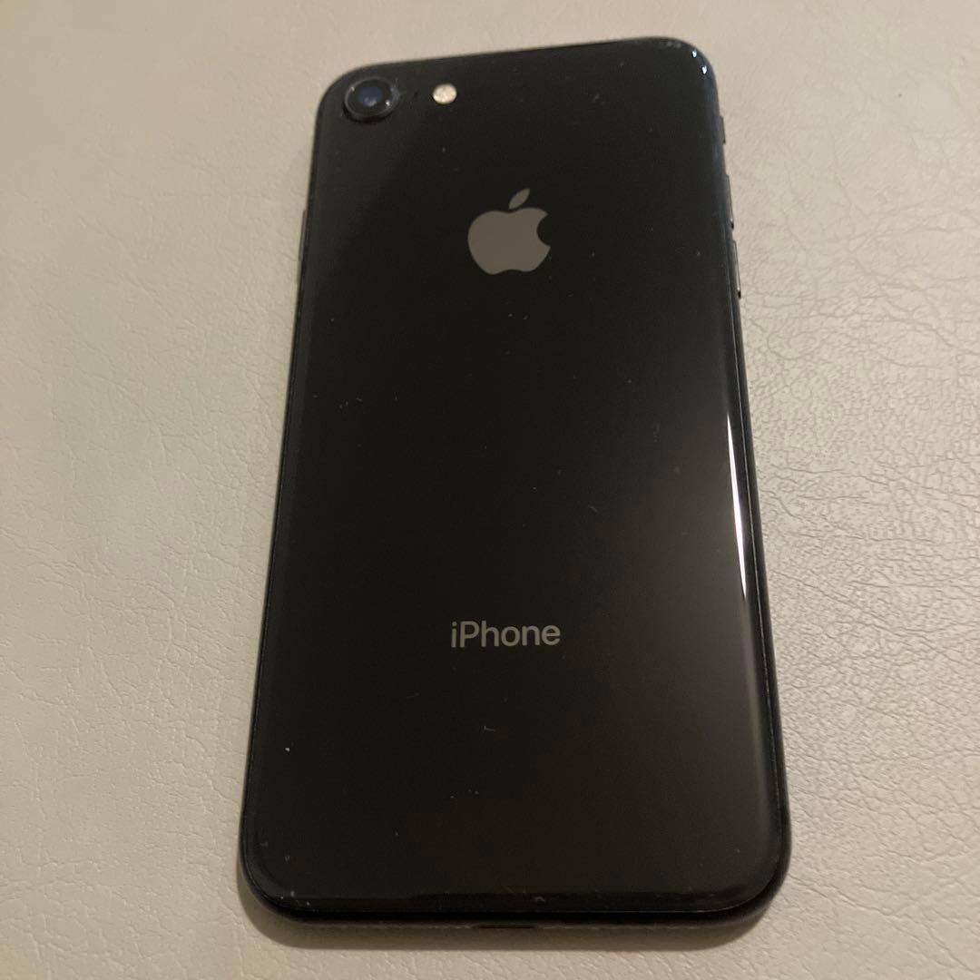 携帯電話本体 Apple iPhone8 64gb