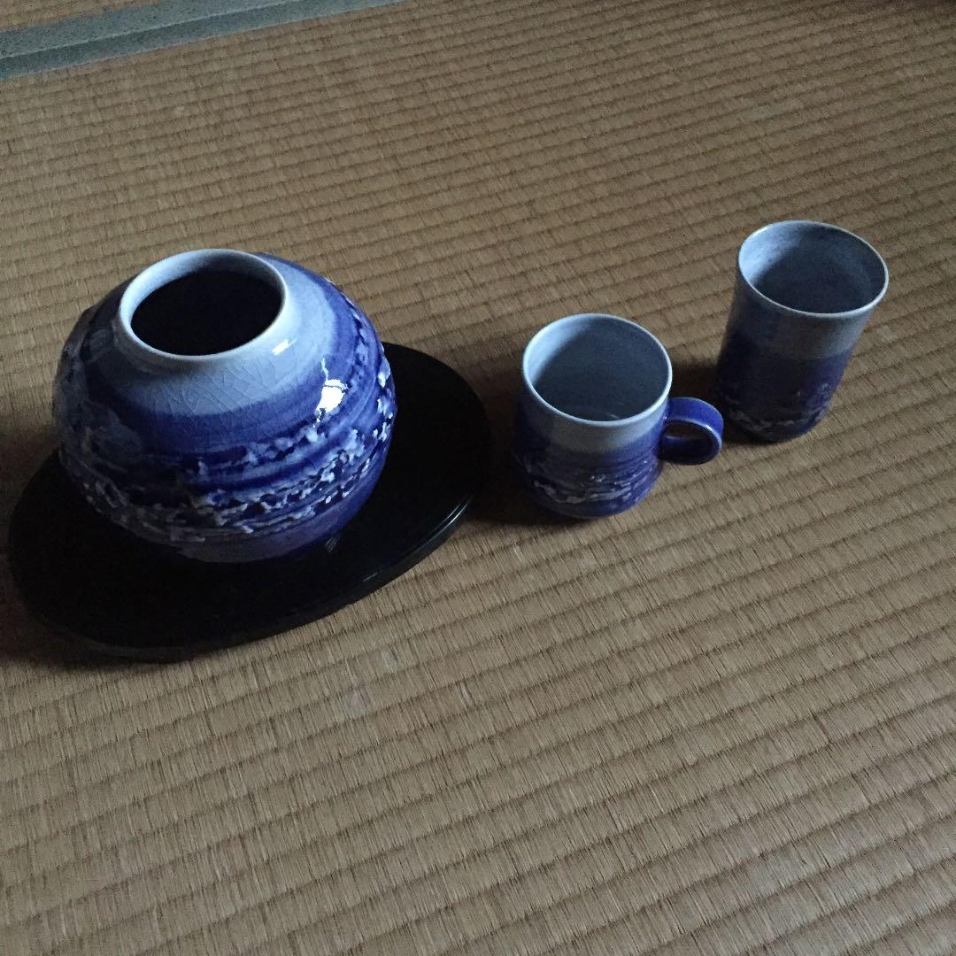 壺と湯呑みとマグカップ 樹氷