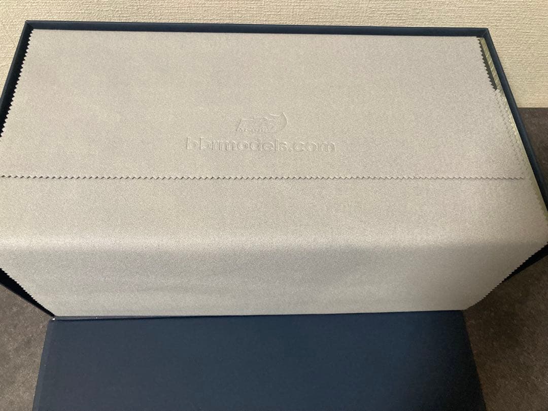 Maserati Ghibli ダークブルー