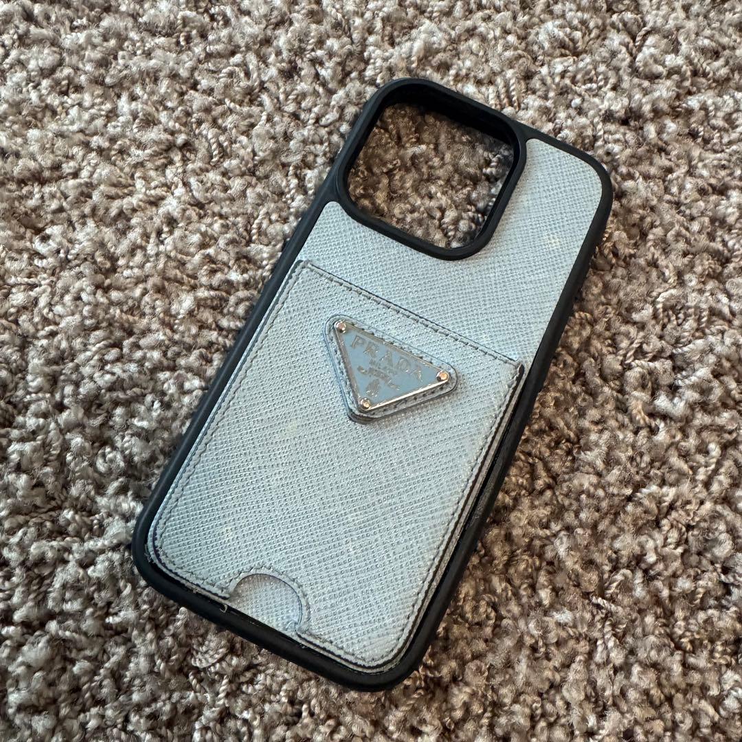 PRADA サフィアーノレザー iPhone15proケース